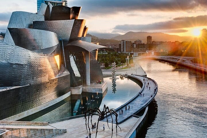  Full-day private Bilbao tour (Guggenheim museum & full pintxo lunch included) - Photo 1 of 8