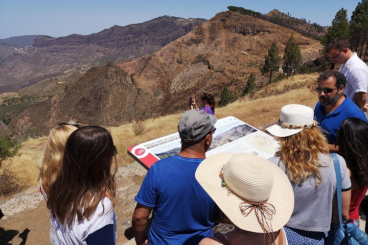 Full Day to Bandama Volcano, Center and High Peaks of Gran Canaria & Roque Nublo - Photo 1 of 13