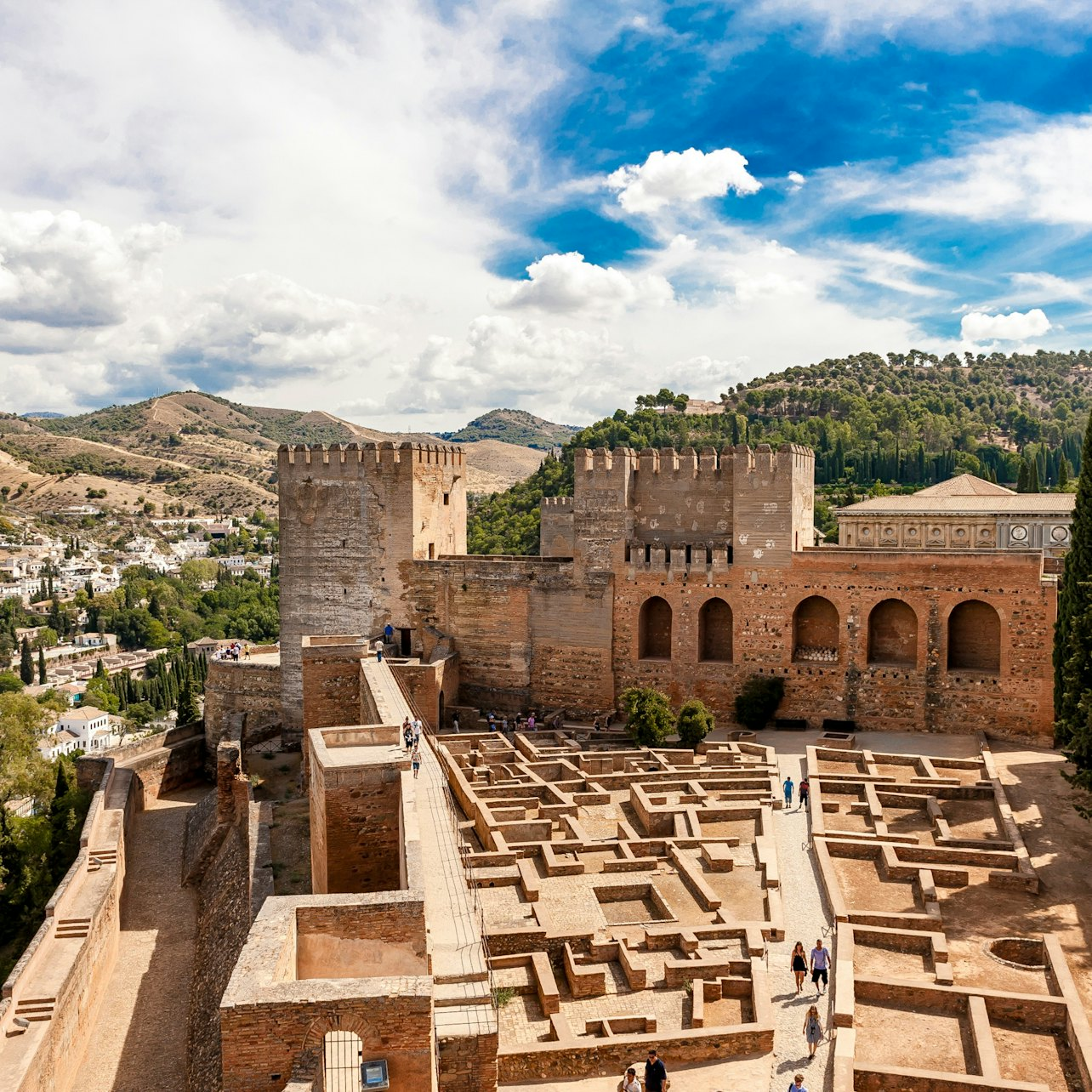 Alhambra & Nasrid Palaces: Guided Tour + Skip The Line Ticket - Photo 1 of 5