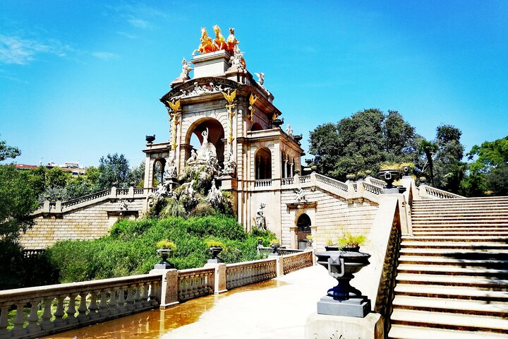 Stroll through Ciutadella Park and uncover its rich history and stunning gardens. Marvel at Gaudí's architectural influence and enjoy the serene surroundings perfect for nature enthusiasts and history buffs.