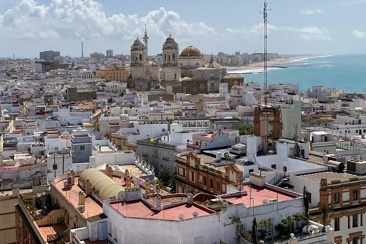 Cádiz Tapa (food) and walking Tour - Half-Day Private tour - Photo 1 of 11