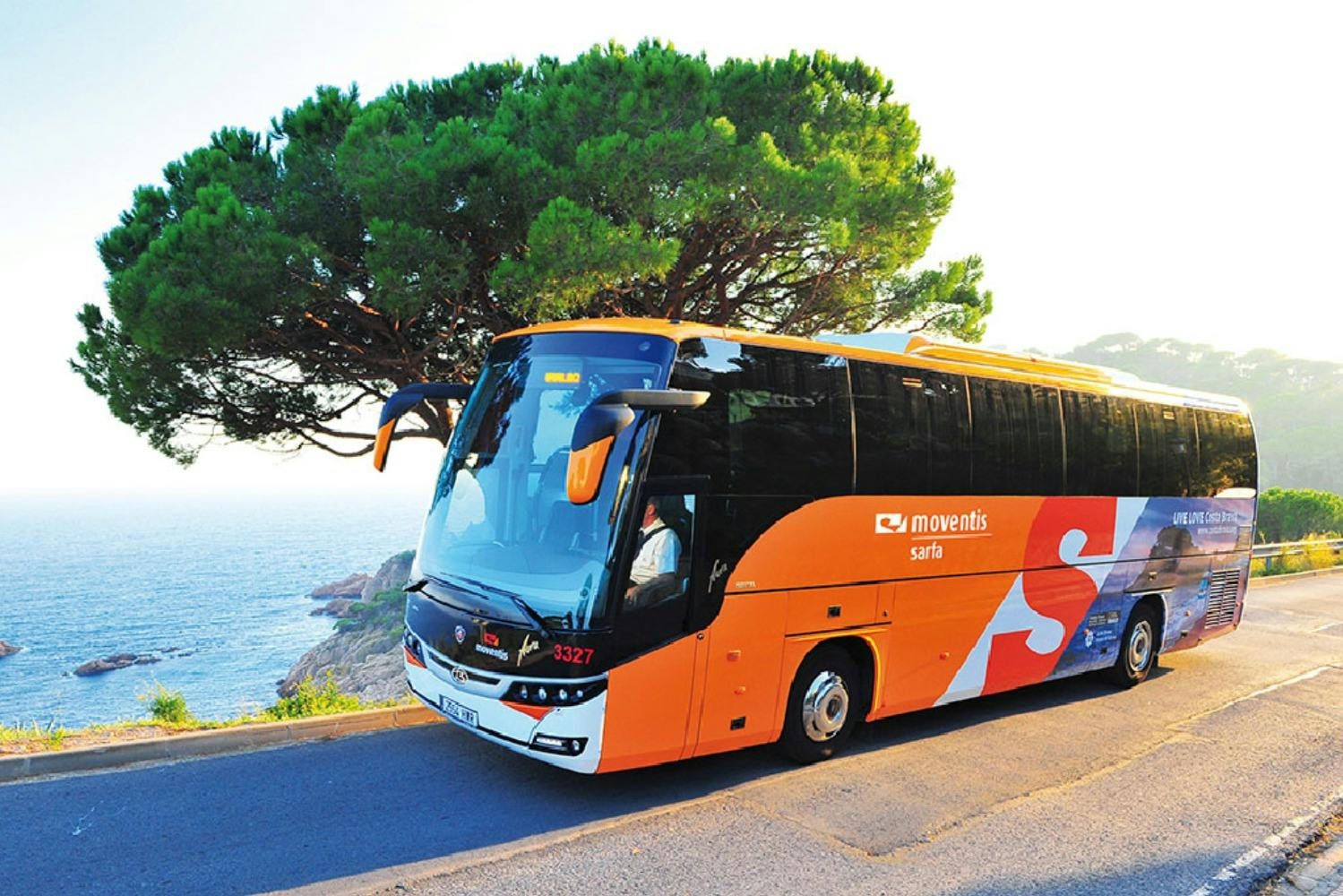 Barcelona: Bus Transfer from Lloret de Mar - Photo 1 of 4
