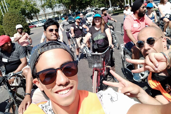 Madrid BIKE or EBIKE experience: Santiago Bernabeu Stadium and picnic - Photo 1 of 7