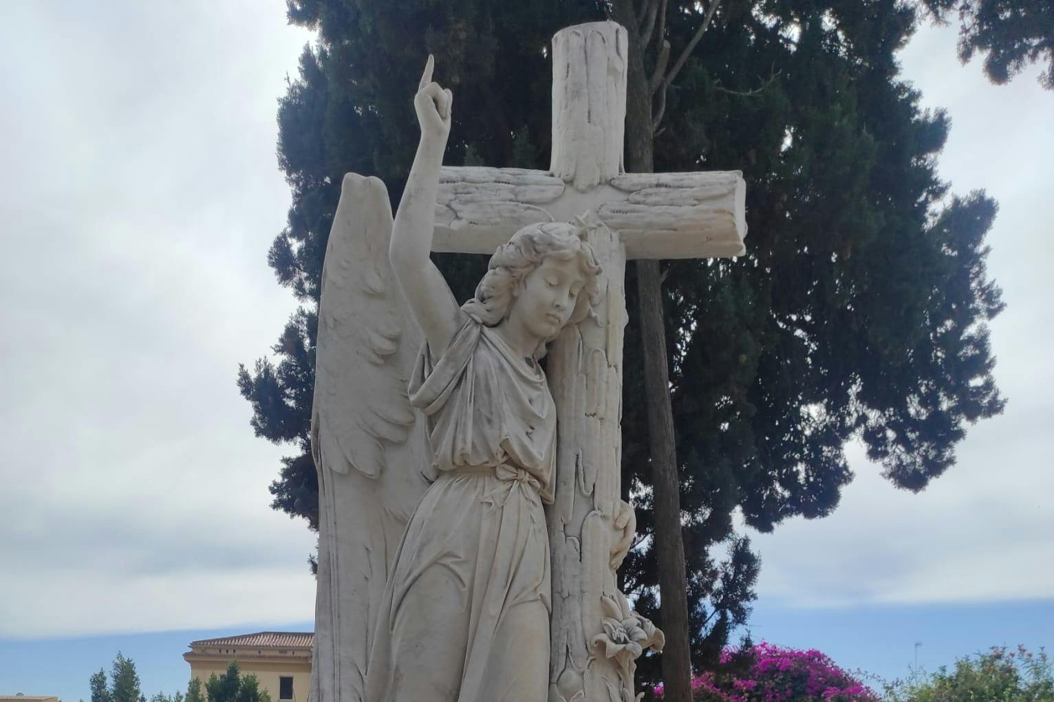 Malaga English Cemetery: Guided Tour - Photo 1 of 4
