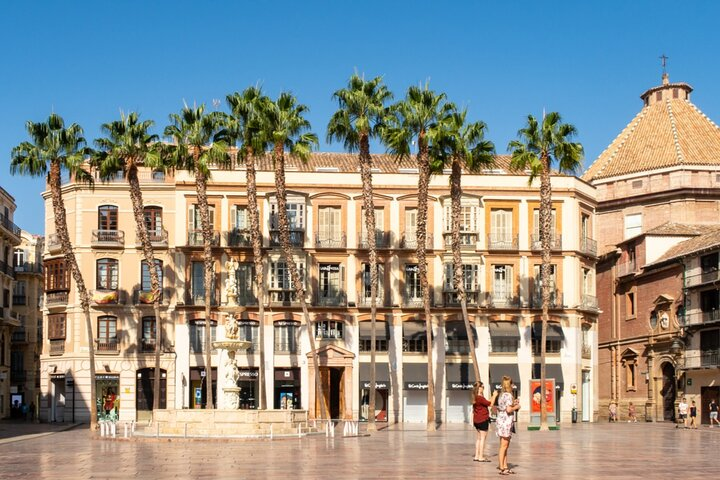 Malaga Highlights Exploration Game and Tour - Photo 1 of 7