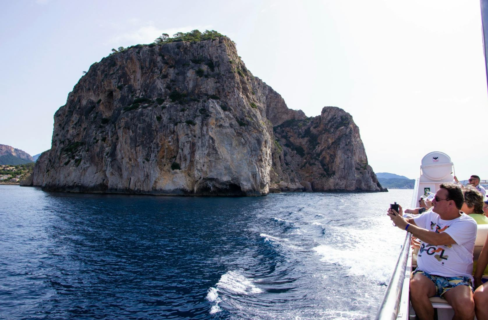 Port d'Andratx: Catamaran Cruise from Mallorca - Photo 1 of 11