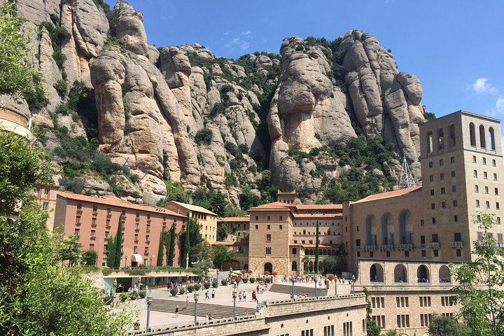 Montserrat & best winery private tour experience with a local expertise - Photo 1 of 7