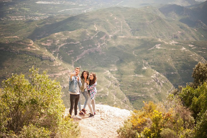 Experience breathtaking views from Montserrat’s peak while enjoying delicious local tapas and wine. Create lasting memories surrounded by stunning landscapes in one of Catalonia's most iconic destinations.
