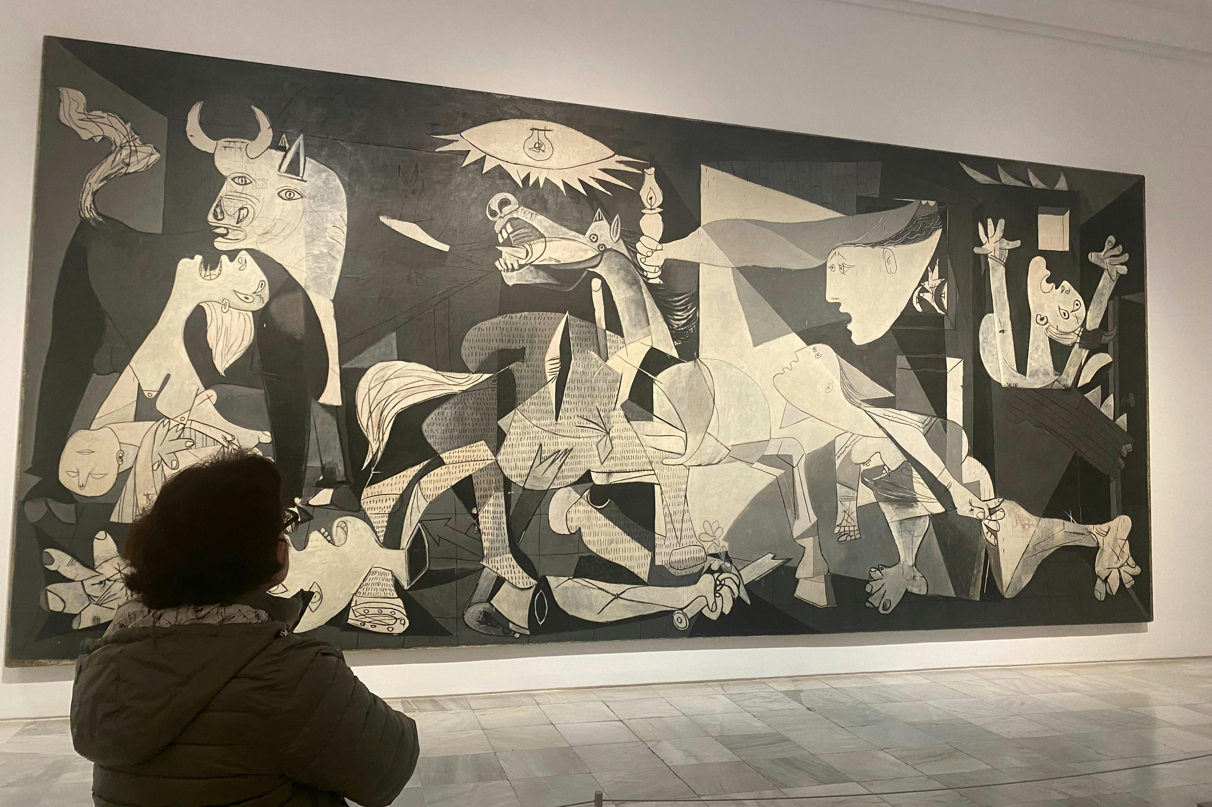 Museo Reina Sofía: Guided Tour - Photo 1 of 7