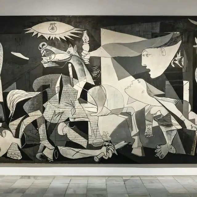 Museo Reina Sofía: Skip The Line Entry Ticket + Audio Guide in