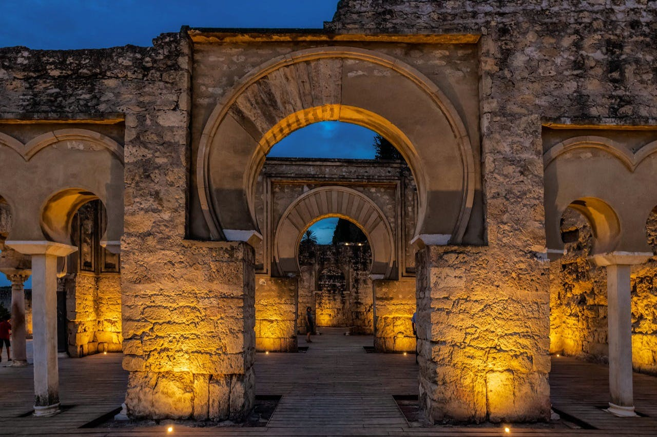 Night Guided Tour to Medina Azahara - Photo 1 of 3