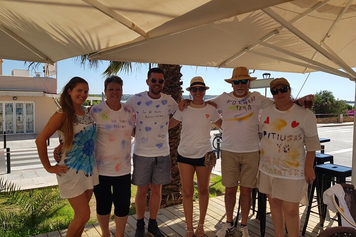 Paint your unique t-shirt - Photo 1 of 6