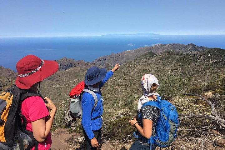 Panoramic route across the Teno rural Park in Tenerife - Photo 1 of 18