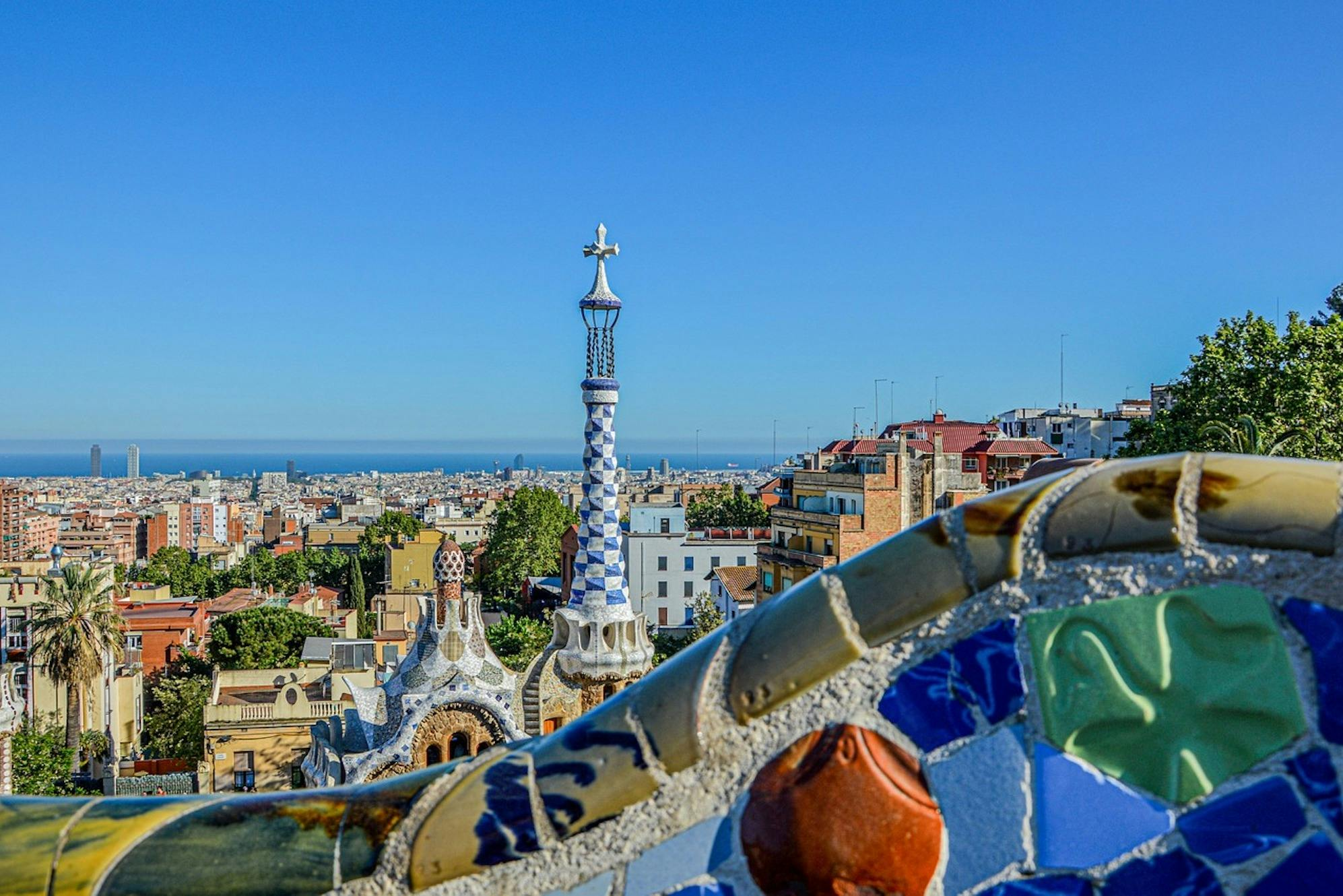 Park Güell & Sagrada Familia: Entry + Chinese, Japanese, Korean or English Guide - Photo 1 of 8