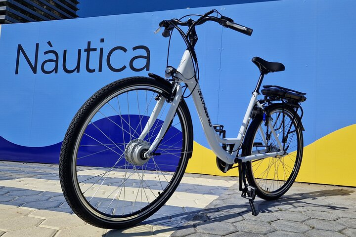 Premium Bike Rental in Barcelona - Photo 1 of 5