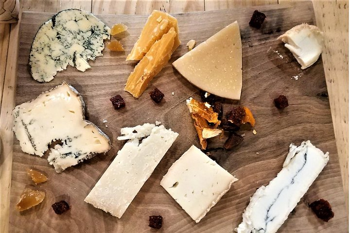 Private Food, Tapas & Wine Tour of Madrid with Customizable Menu All Included - Photo 1 of 20