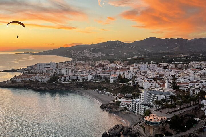 Private Paragliding Flight Costa del Sol 30 min - Photo 1 of 12