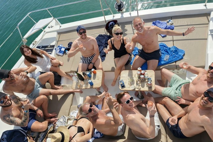 Exclusive private experience in luxury catamaran - Photo 1 of 15