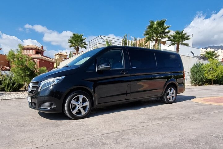 Private VIP Transfer Alicante-Gandia OR Gandia-Alicante - Photo 1 of 6