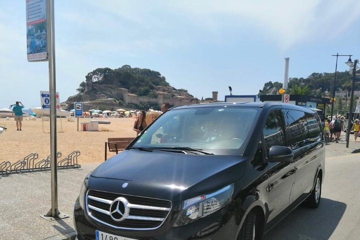 Private Transfer from Tossa de Mar/ Lloret de Mar to Barcelona - Photo 1 of 10