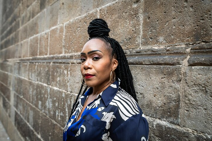 Exploring Barcelona’s Gothic Quarter Through Portraits - Photo 1 of 18