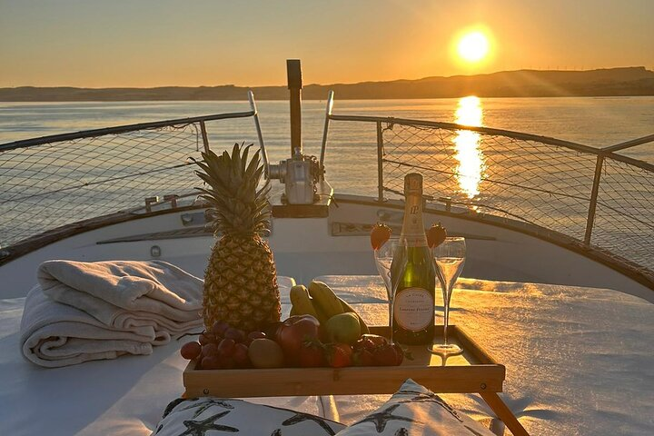 Sunset by Estepona Bay + Bottle of Cava + Appetizer - Photo 1 of 9