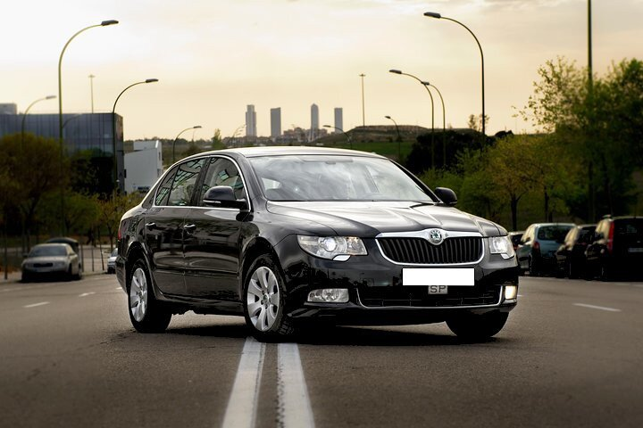 Round Trip Private Transfer Madrid Airport to Toledo by Car - Photo 1 of 6