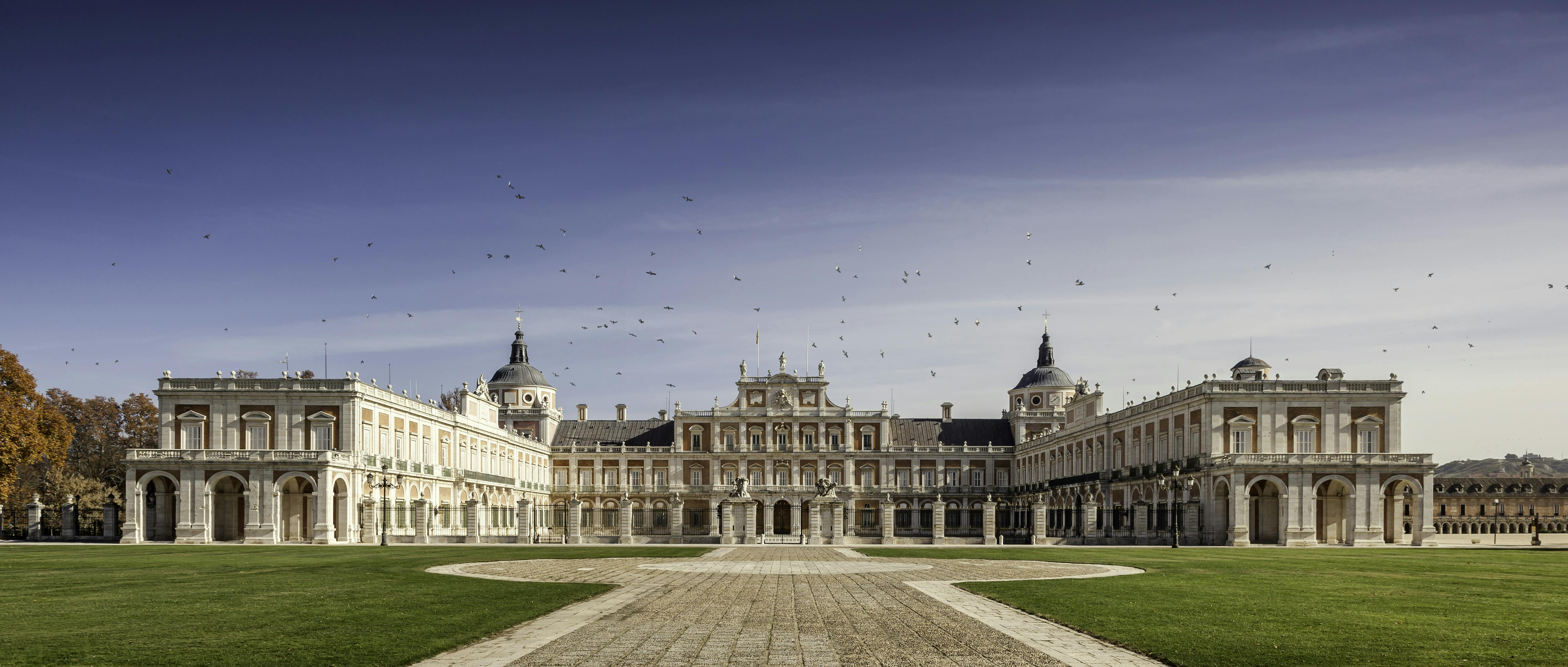 Royal Palace of Aranjuez: Entry Ticket + Digital Royal Guide - Photo 1 of 6