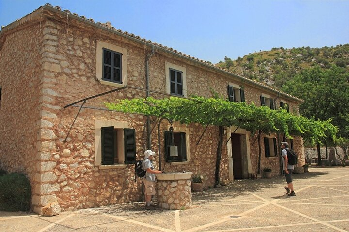 Sa Travessa, the grand route in four days (GR221) - Photo 1 of 10