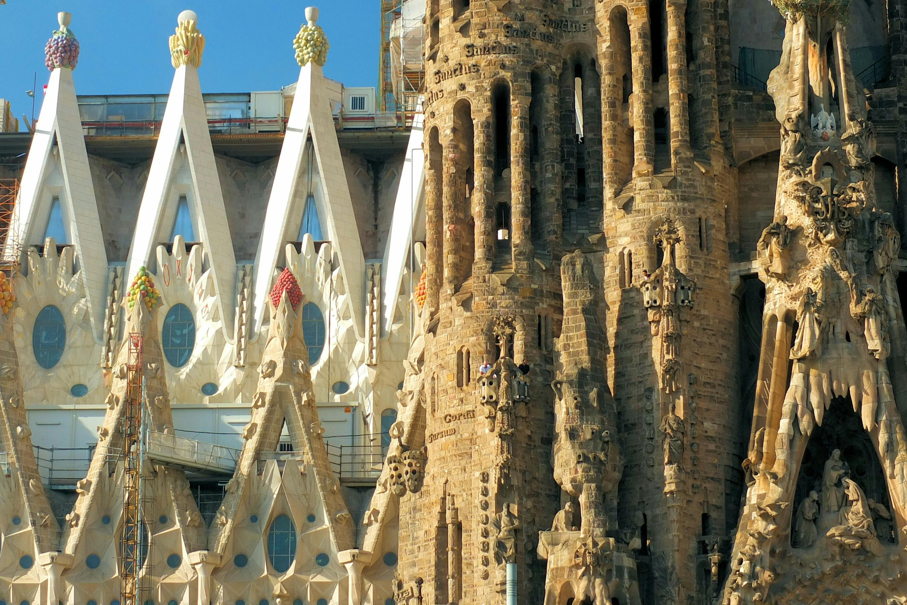 Sagrada Familia: Guided Tour - Photo 1 of 3