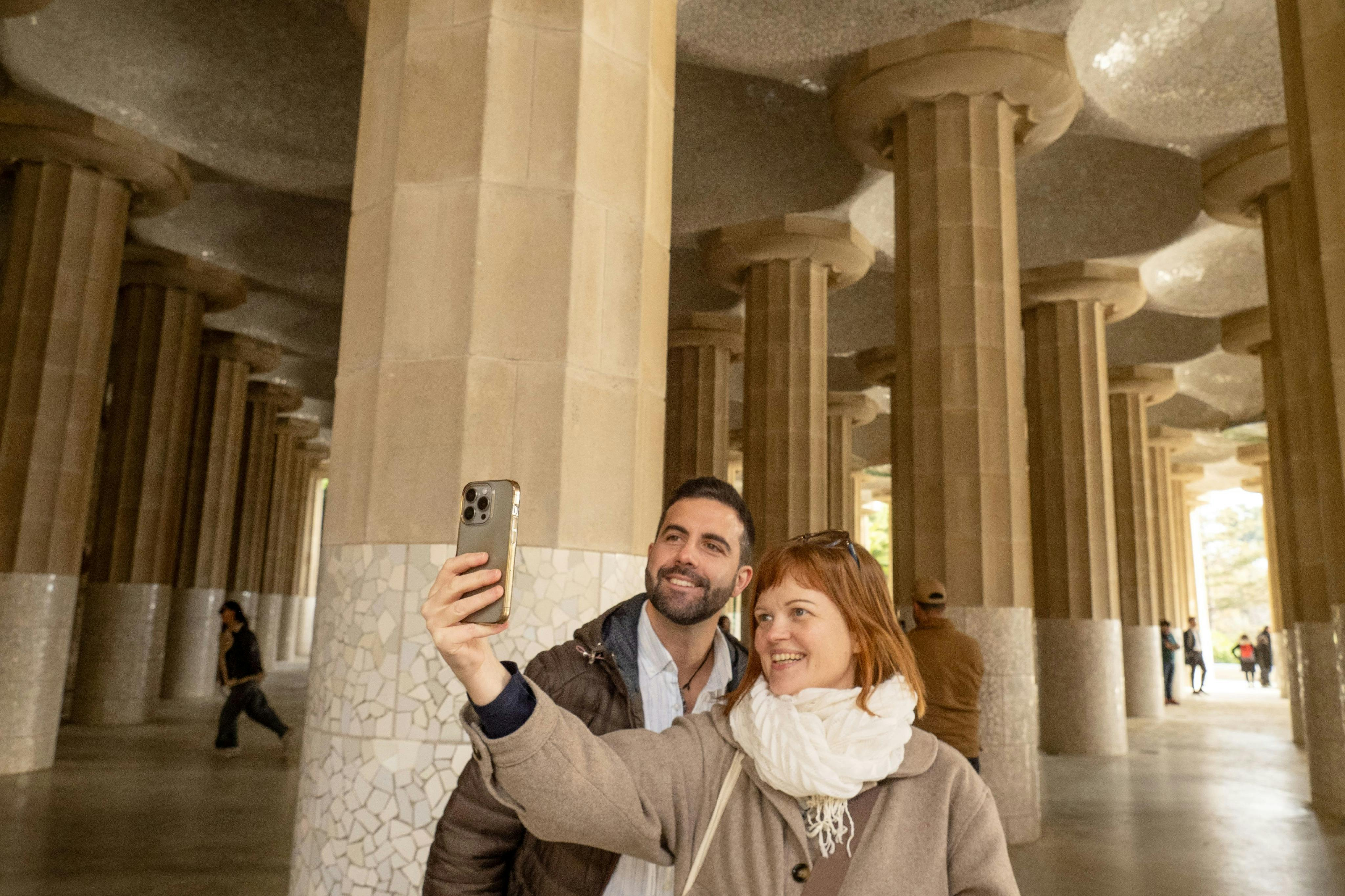 Sagrada Familia, Park Güell & Casa Milà: Guided Tour + Private Transfer - Photo 1 of 9