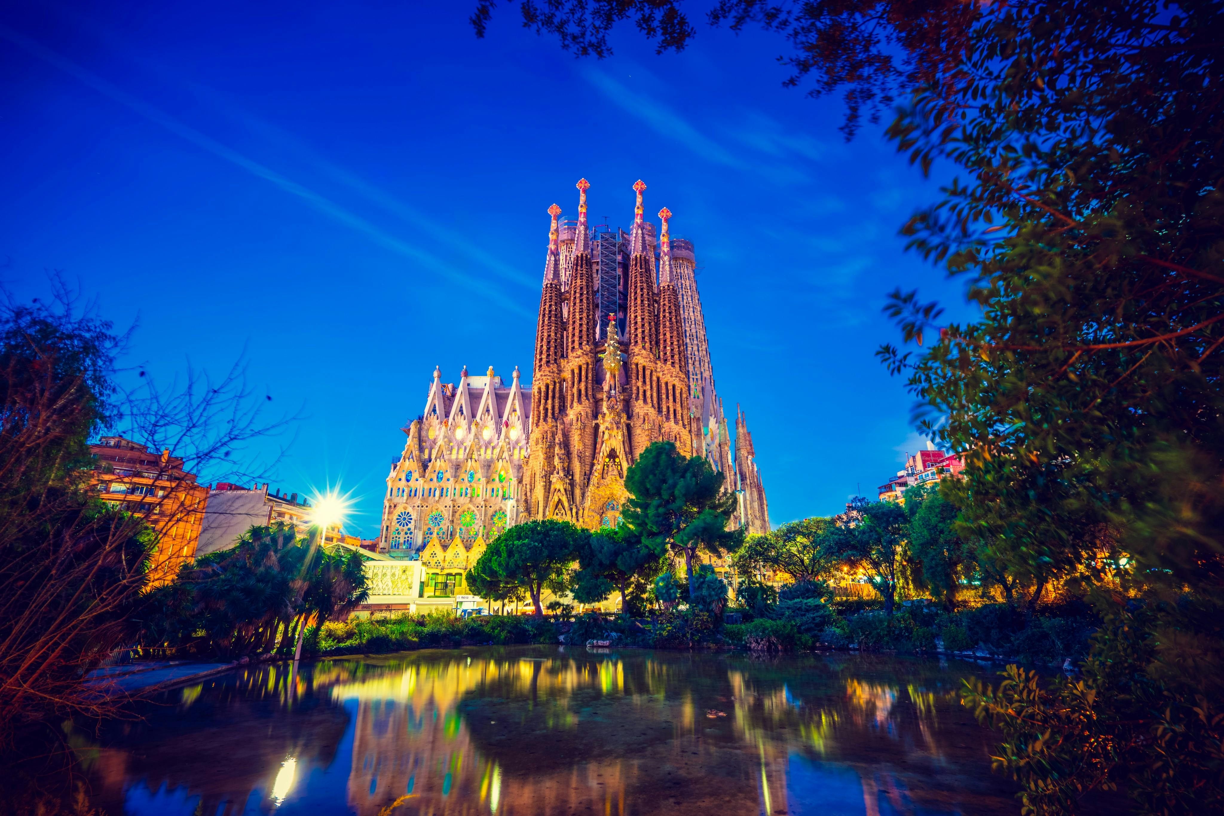 Sagrada Familia: Skip The Line Ticket + Small Group Guided Tour - Photo 1 of 5