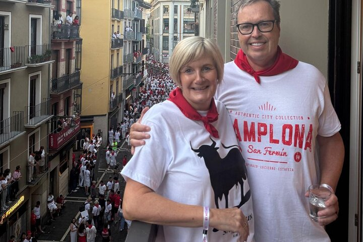 San Fermin VIP : Balcony in Estafeta and Breakfast Full Buffet - Photo 1 of 25