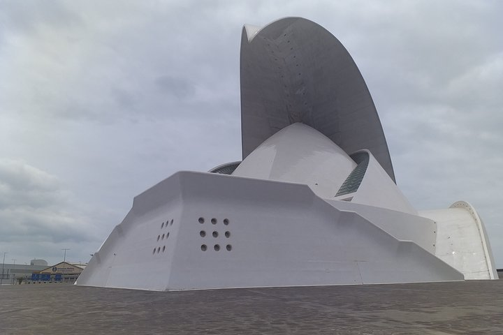 Santa Cruz de Tenerife Undefeated City  - Photo 1 of 6