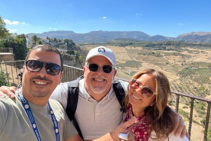 Private Full Service: Driver, Guide, Tours & Villa Accommodation - Photo 1 of 25