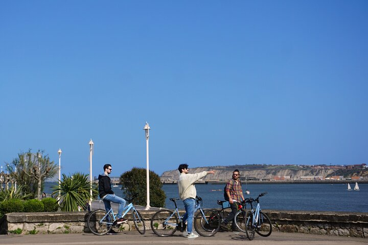 Self Guided Bike Tour in Getxo (Scenic Bilbao's Seaside) - Photo 1 of 8