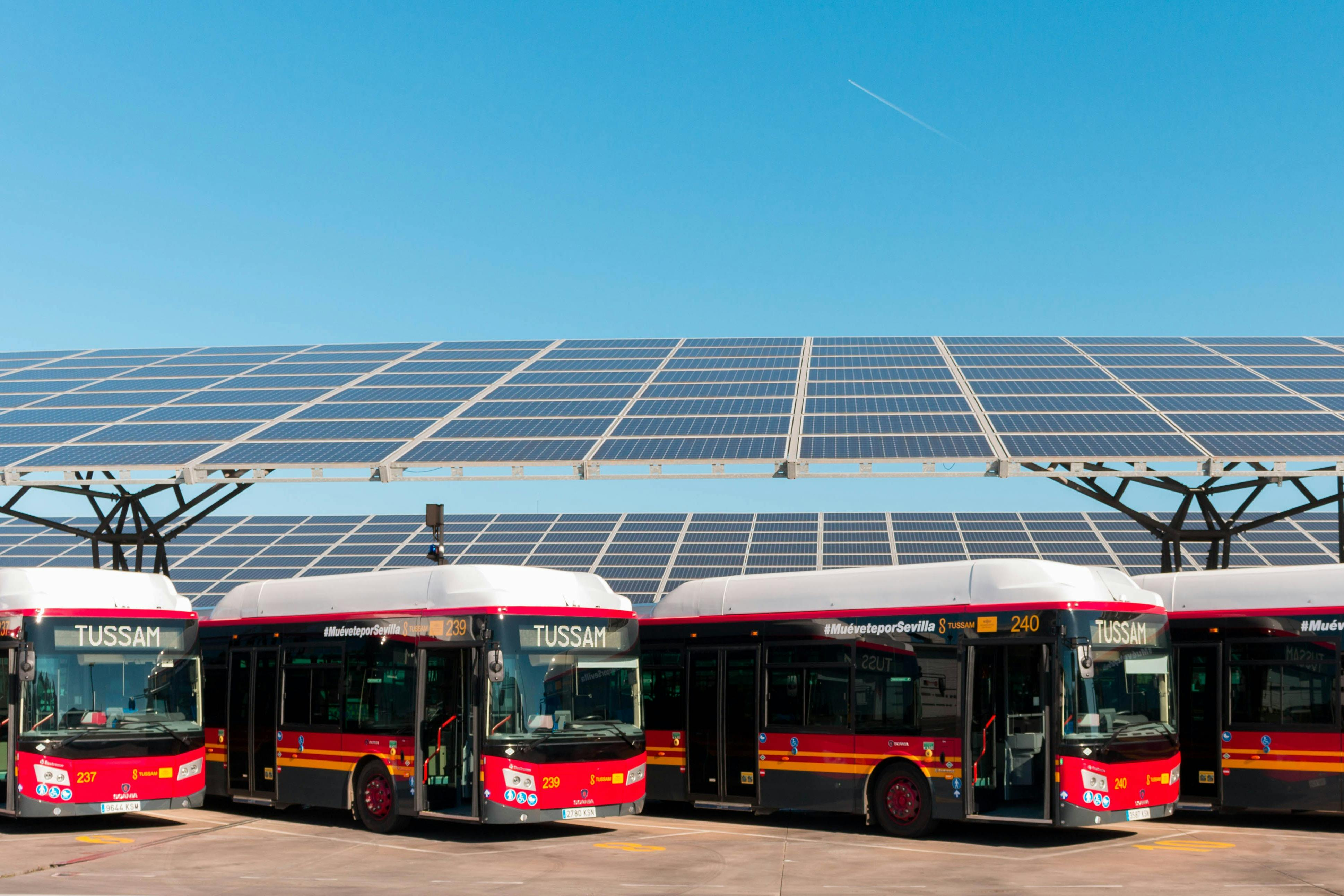 Seville: One-Way Transfer from Airport to City Center - Photo 1 of 9