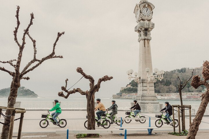 Small-Group Electric Bike Tour in San Sebastián - Photo 1 of 6