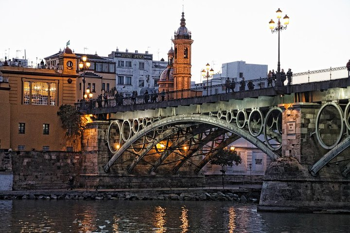 Beautiful view of Triana Bridge