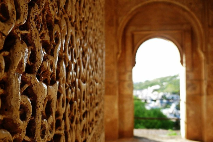The Secrets of the Alhambra - Small group tour - Photo 1 of 8
