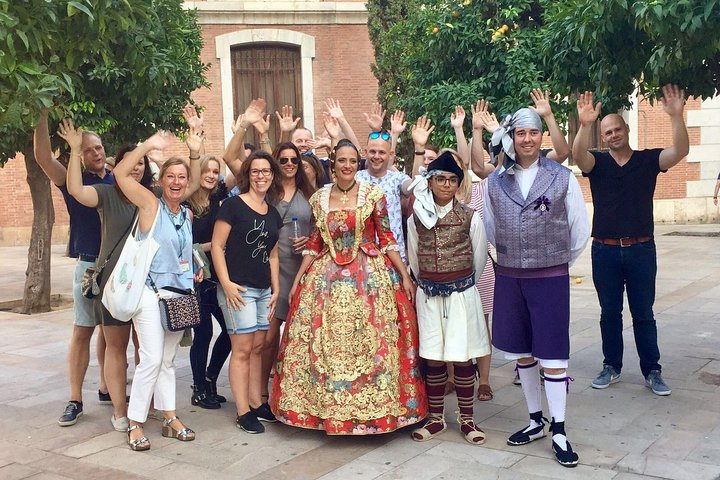 Walking tour through the old town with a Dutch-speaking city guide - Photo 1 of 7
