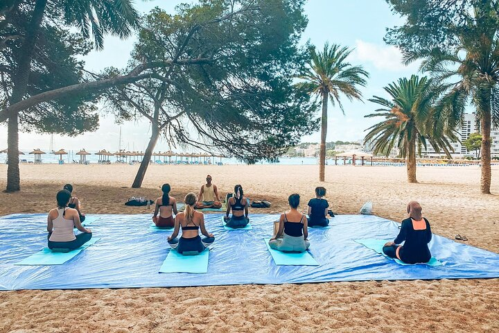 Yoga and Brunch on the beach - Photo 1 of 7