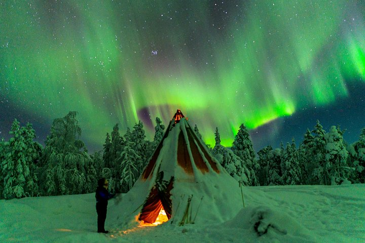 Auroras in Saariselkä - Northern Lights Photo Tour by Car and on Foot - Photo 1 of 14