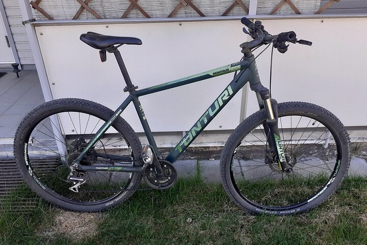 Explore the stunning landscapes of Rovaniemi on a mountain bike with options for smooth cycling paths or adventurous forest trails. Discover the beauty of this unique region at your own pace.