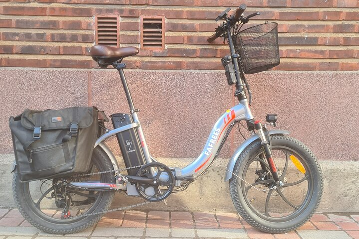 E-Bike rental / Self-Guided tour to Seurasaari - Photo 1 of 13