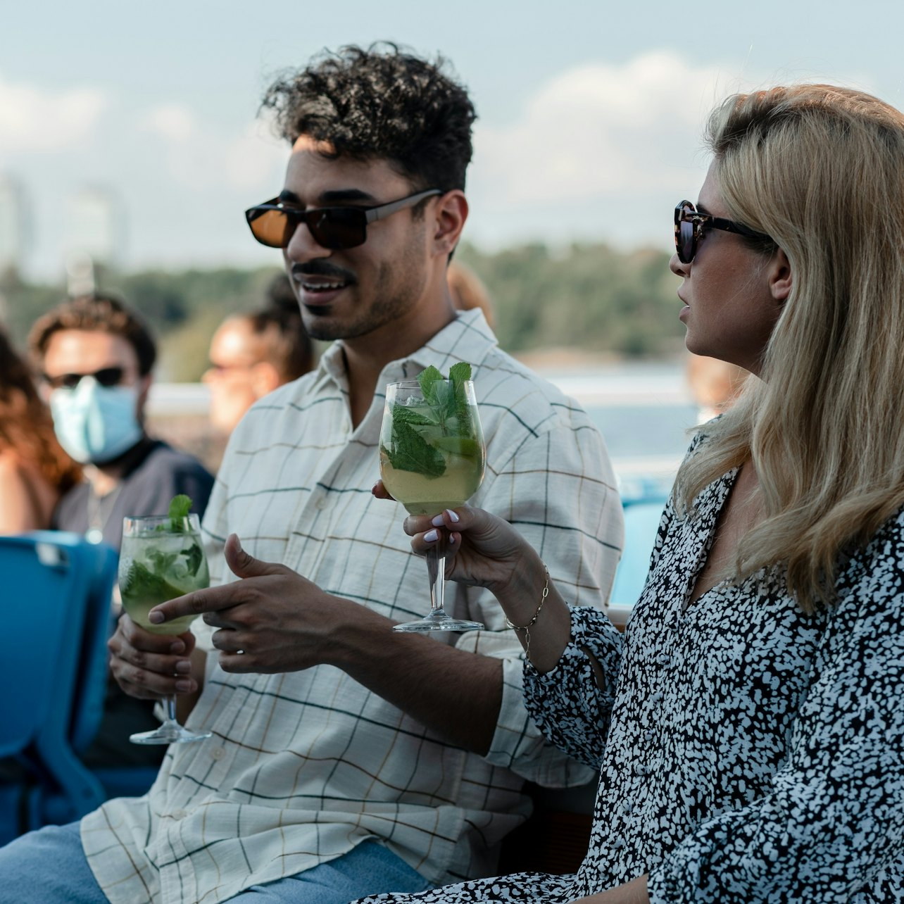 Money Saver: Hop-On Hop-Off Bus and Sightseeing Boat Tour - Photo 1 of 4