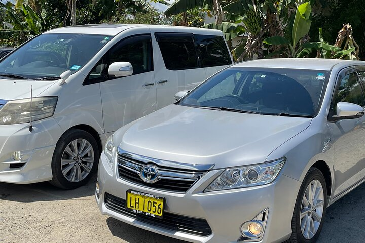 Private Transfer -Nadi Airport to Hideaway/Naviti/Warwick Hotels - Photo 1 of 7