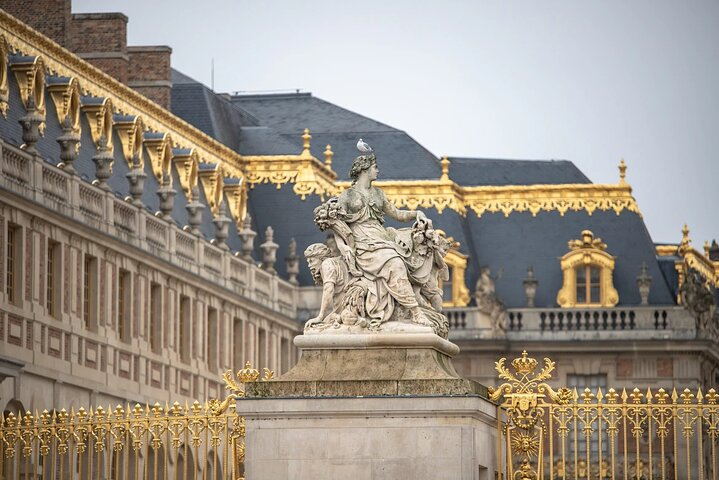 10-Hour Private Round Trip Tour From Le Havre Port to Versailles - Photo 1 of 24