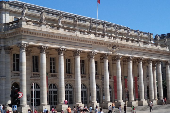 Grand theater