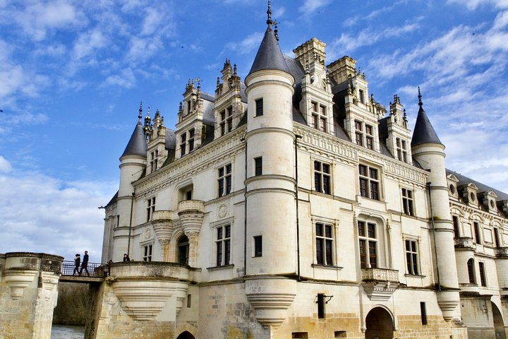  3 Loire Castles Live Guided Small group trip by minivan Winery - Photo 1 of 25